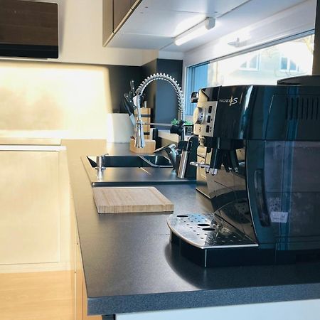 House Flow, 3 Room, Free 2 Parking Bratislava Buitenkant foto
