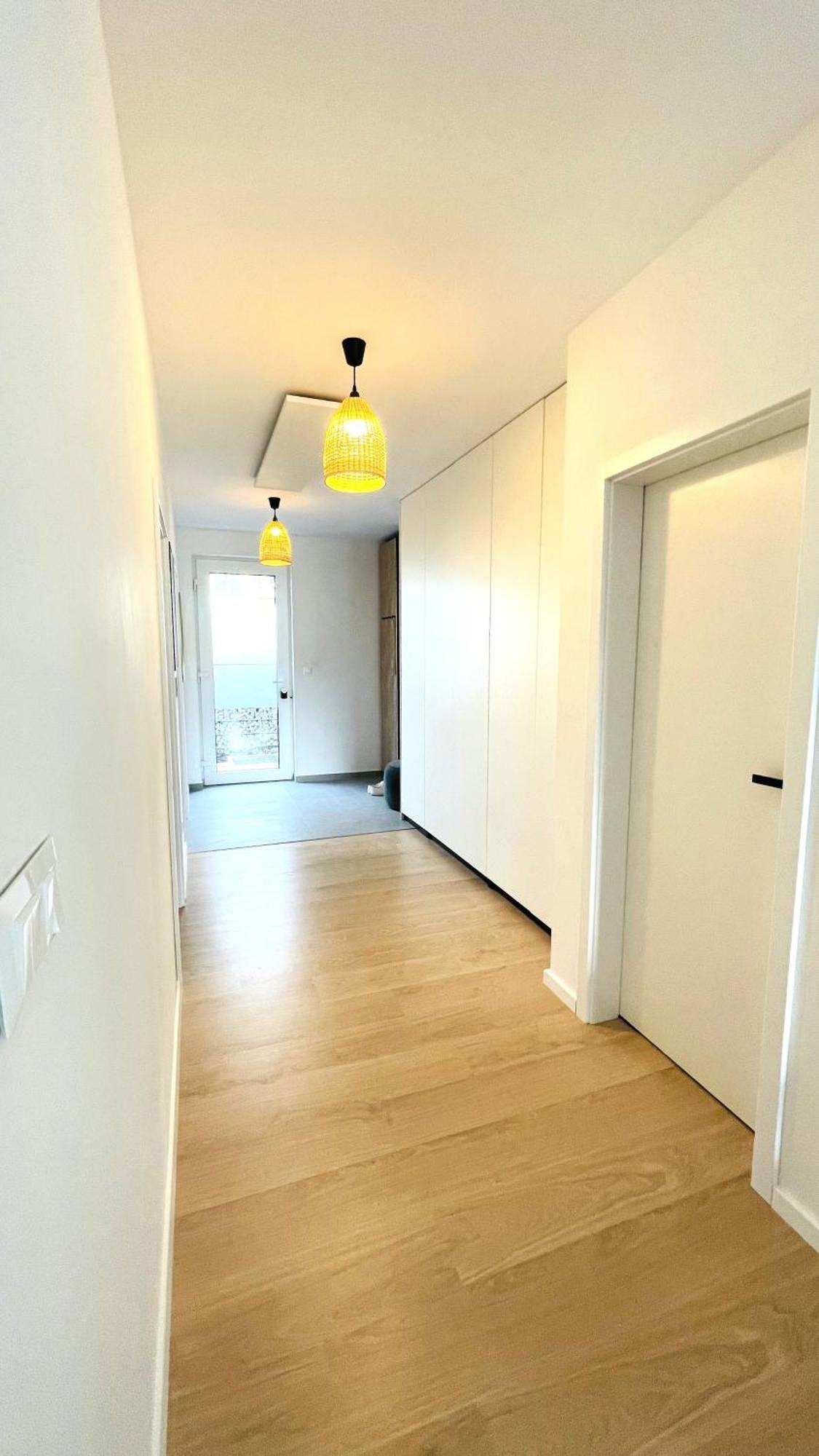 House Flow, 3 Room, Free 2 Parking Bratislava Buitenkant foto