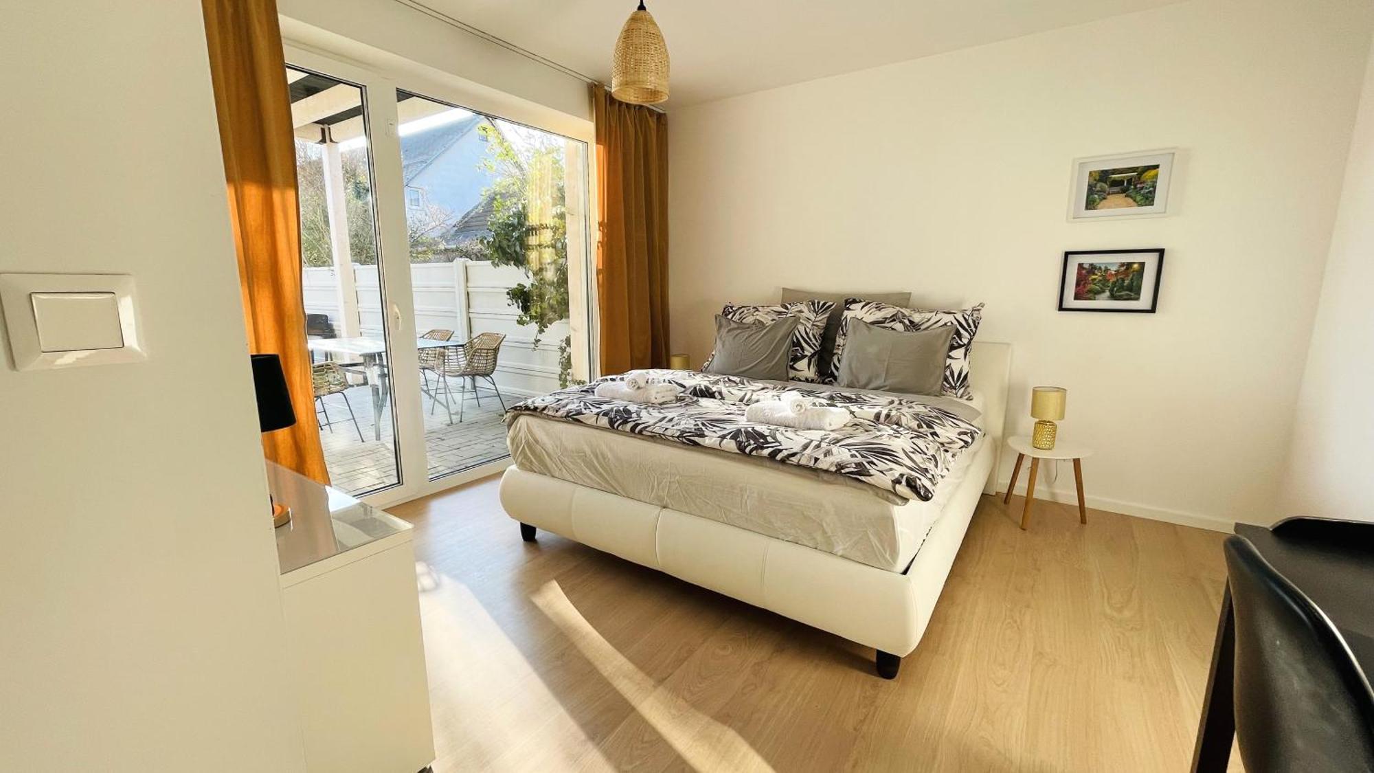 House Flow, 3 Room, Free 2 Parking Bratislava Buitenkant foto