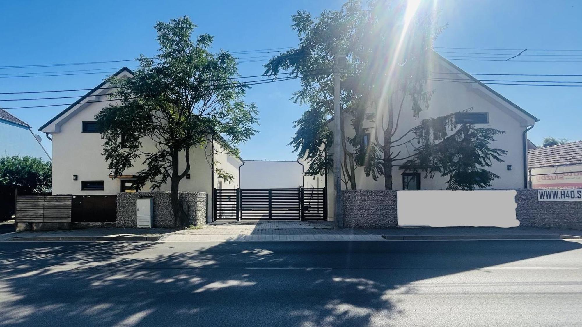 House Flow, 3 Room, Free 2 Parking Bratislava Buitenkant foto