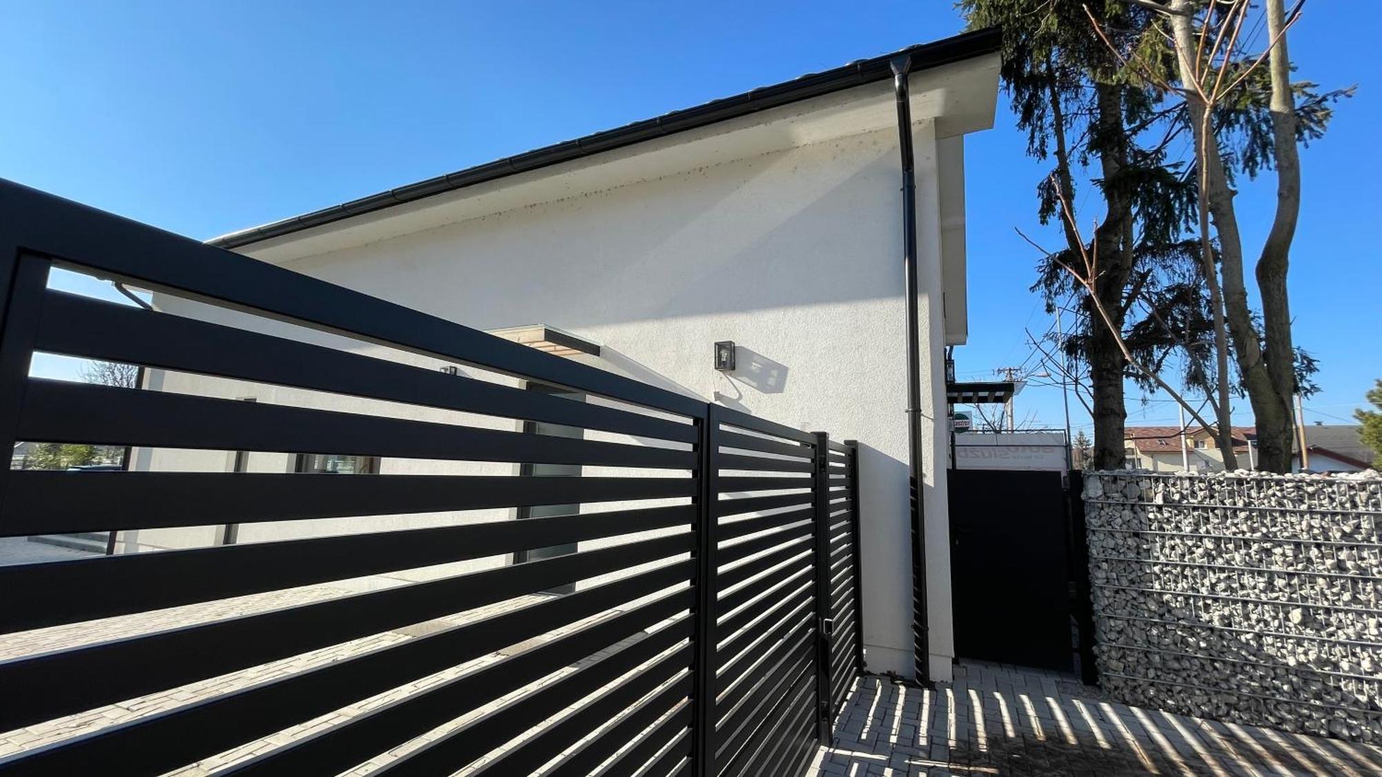 House Flow, 3 Room, Free 2 Parking Bratislava Buitenkant foto