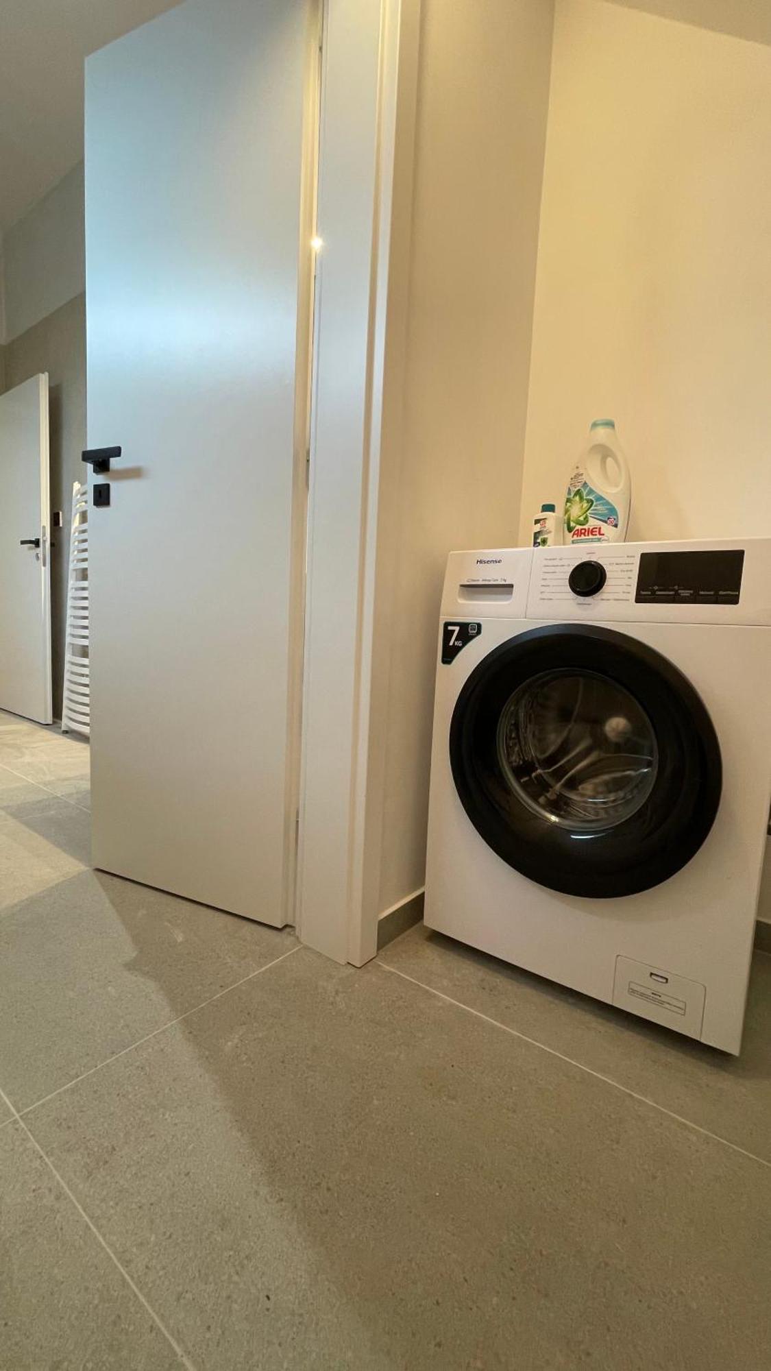 House Flow, 3 Room, Free 2 Parking Bratislava Buitenkant foto