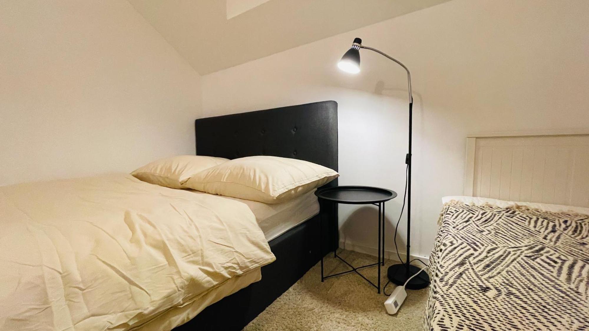 House Flow, 3 Room, Free 2 Parking Bratislava Buitenkant foto