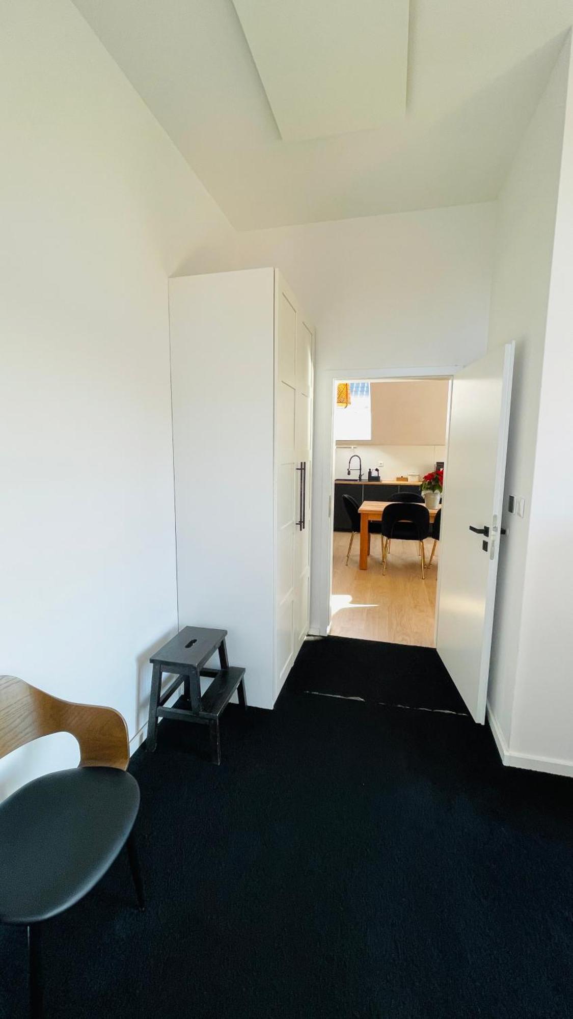 House Flow, 3 Room, Free 2 Parking Bratislava Buitenkant foto