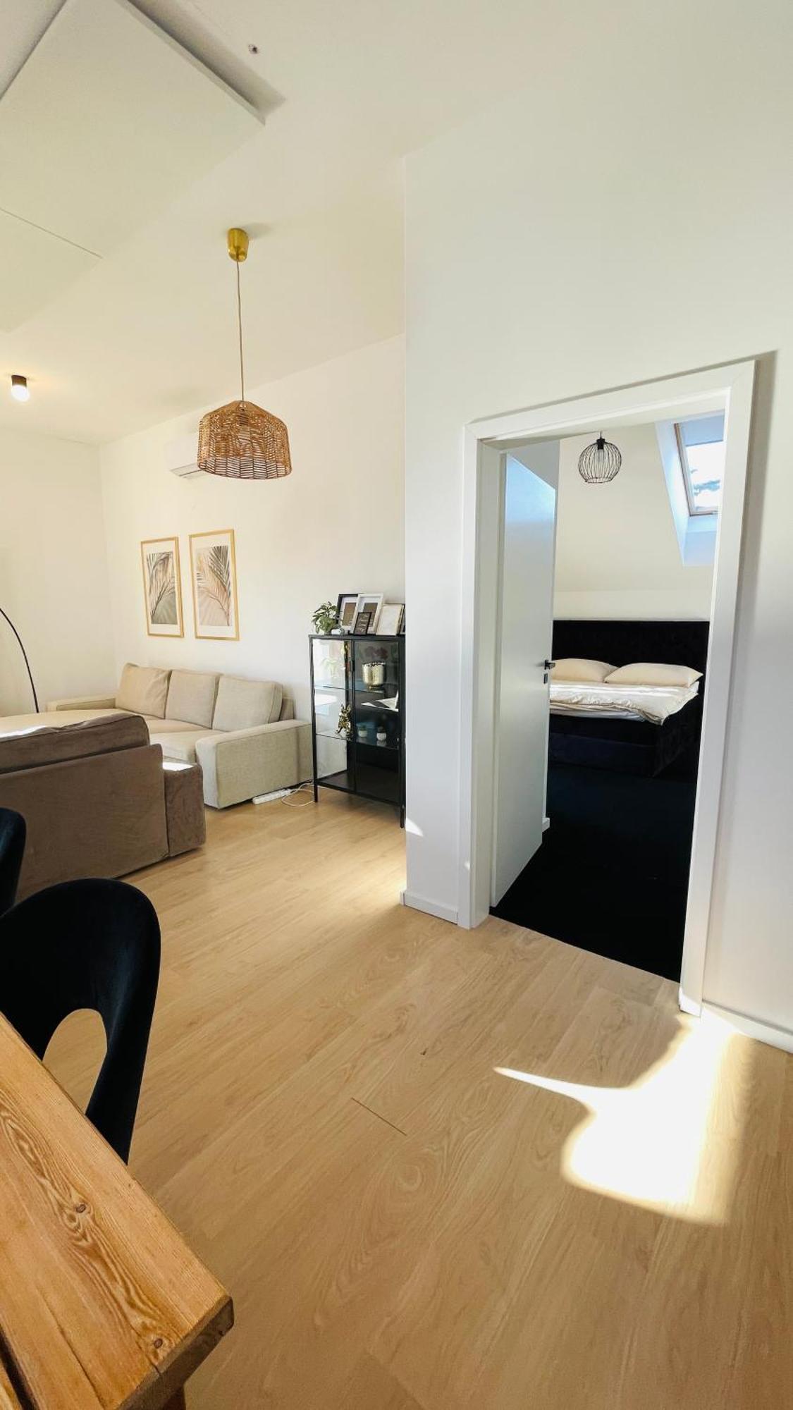 House Flow, 3 Room, Free 2 Parking Bratislava Buitenkant foto