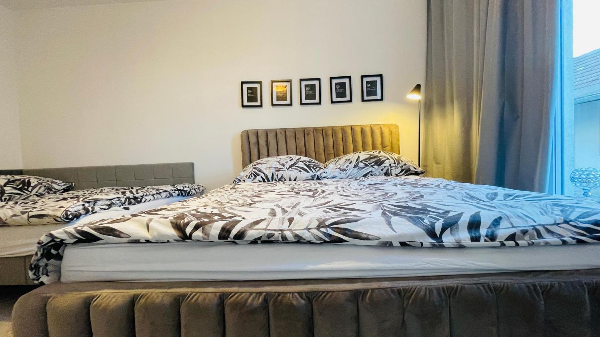 House Flow, 3 Room, Free 2 Parking Bratislava Buitenkant foto