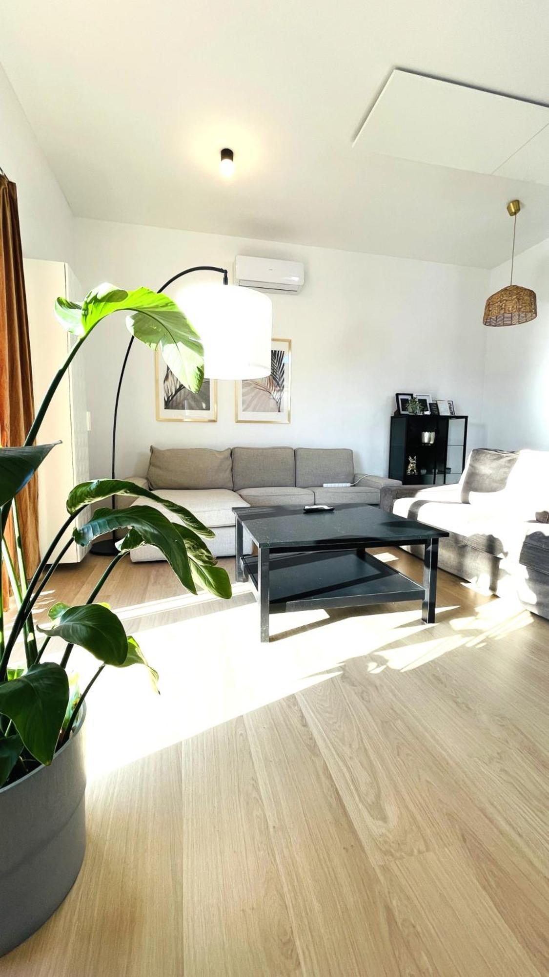 House Flow, 3 Room, Free 2 Parking Bratislava Buitenkant foto